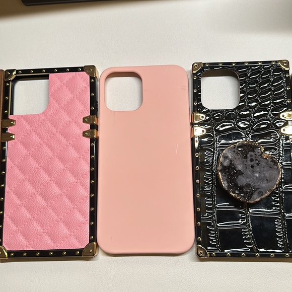 iPhone 12pro max phone case - Picture 2 of 4